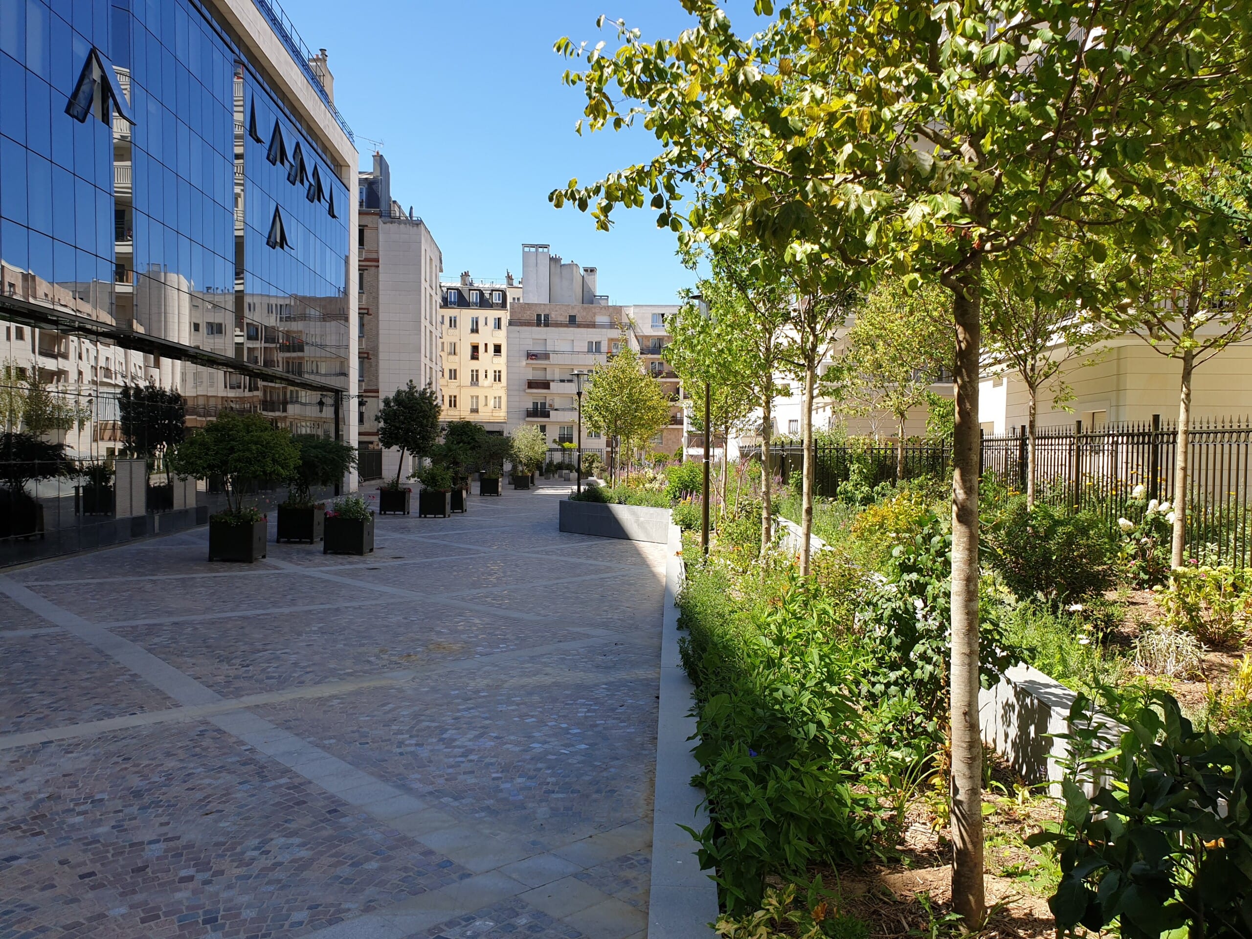 Levallois-Perret — Victor Hugo