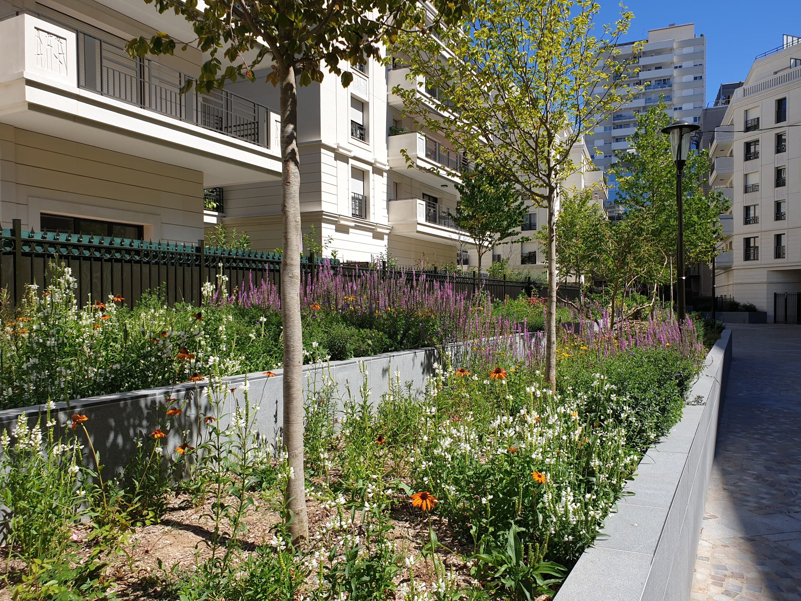 Levallois-Perret — Victor Hugo